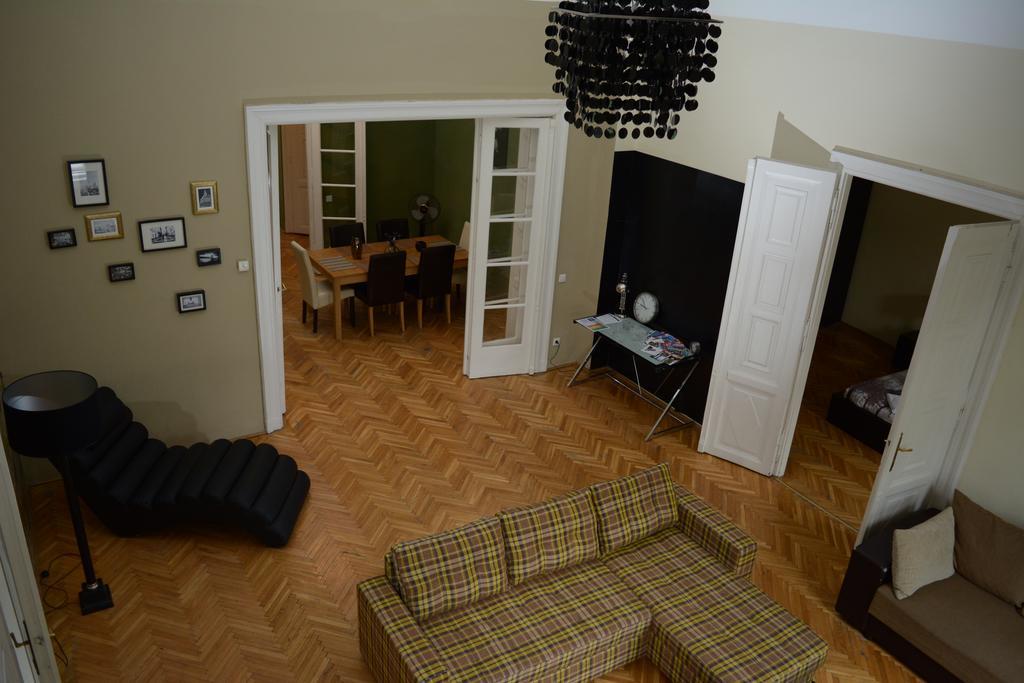 International Apartments Budapest Bagian luar foto