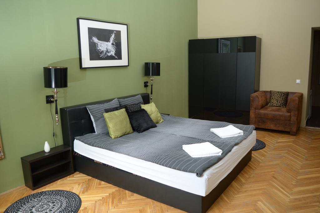 International Apartments Budapest Bagian luar foto
