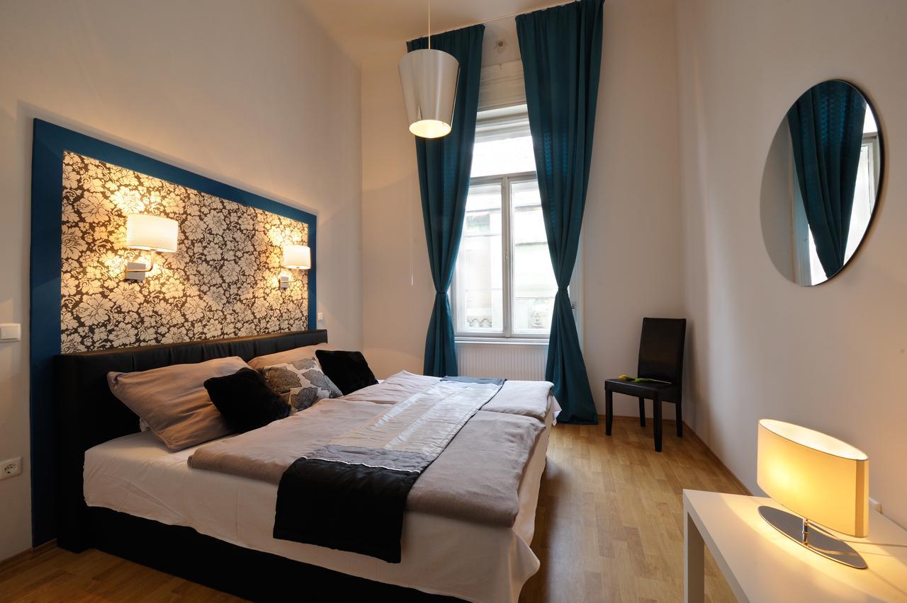 International Apartments Budapest Bagian luar foto