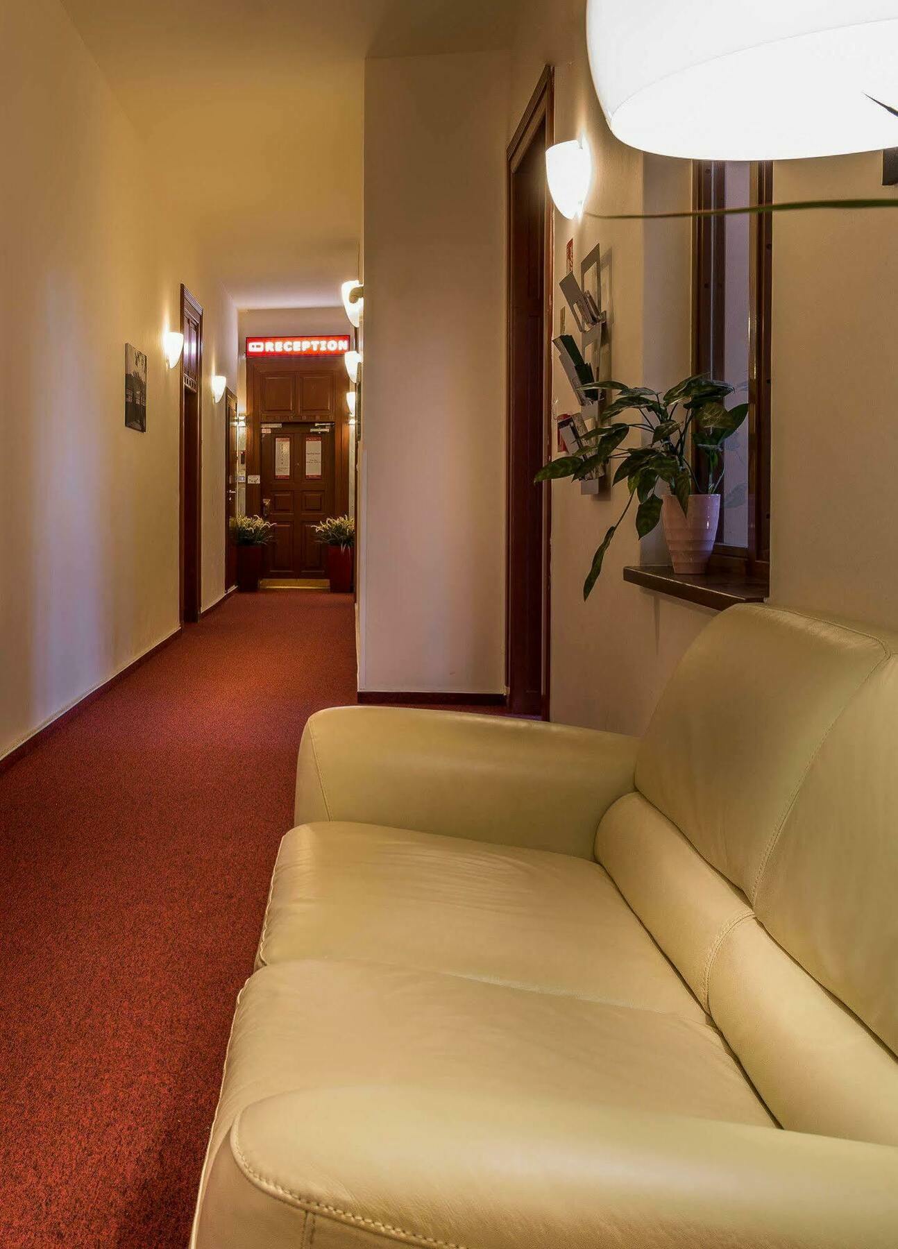 International Apartments Budapest Bagian luar foto