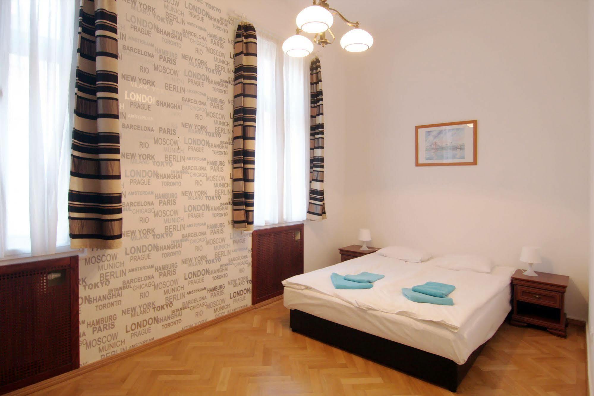International Apartments Budapest Bagian luar foto